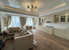 Apartment in the heart of Erkindik Boulevard